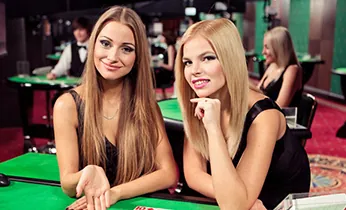 Bàn Baccarat trực tiếp